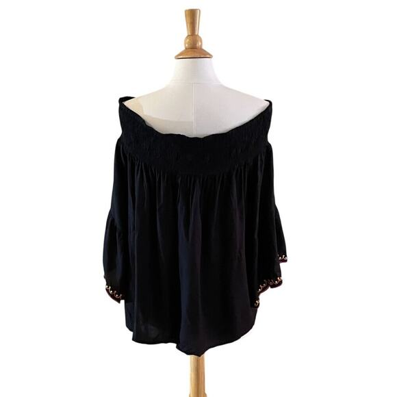 Mudpie Black Embroidered Floral Adjustable Shoulder Bell Sleeve Smocked Top L - Picture 3 of 12
